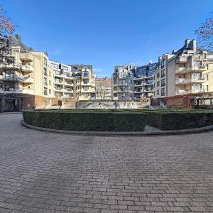 Parc Brugmann : Bel appartement 3 chambres + terrasse 