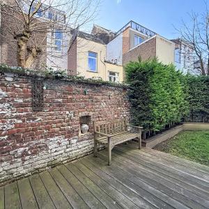 Haut de Saint-Gilles : Rez-de-chaussée avec jardin meublé