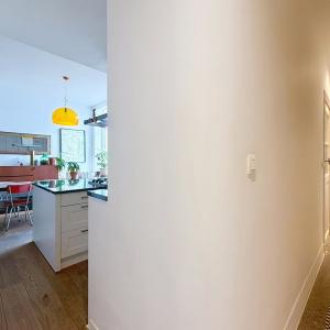 Haut de Saint-Gilles : Rez-de-chaussée avec jardin meublé