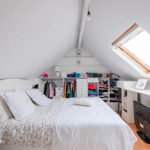 Maison à rafraîchir de ± 235 m² bruts, avec cour intérieure.