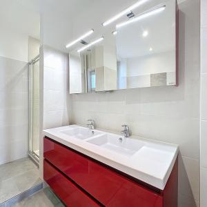 Roosevelt : Magnifique appartement + balcon + garage