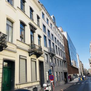 Place Luxembourg: magnifique appartement terrasse S/O 12 m²