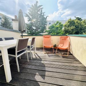 Place Luxembourg: magnifique appartement terrasse S/O 12 m²
