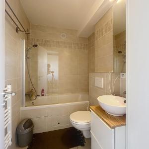 UCL : Lumineux appartement dernier étage avec une terrasse