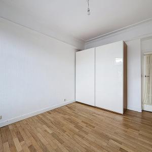 Pl. Brugmann / Châtelain : Bel appartement de caractère 