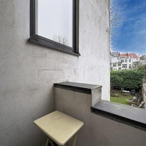 Chatelain : Superbe appartement 2 chambres + balcon