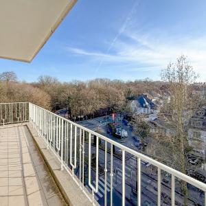 Churchill/ Cambre: appartement de standing terrasse, parking