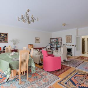 Churchill/ Cambre: appartement de standing terrasse, parking