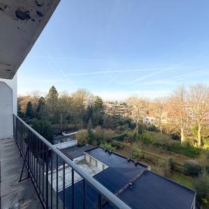 Churchill/ Cambre: appartement de standing terrasse, parking