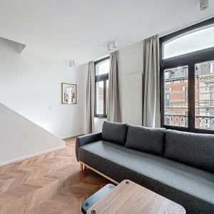 Square Ambiorix : Beau duplex entièrement rénové et meublé