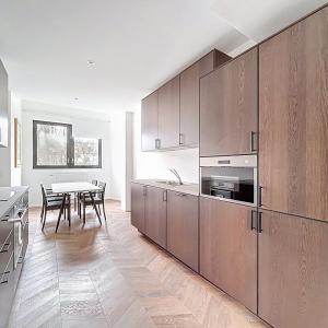 Square Ambiorix : Beau duplex entièrement rénové et meublé