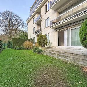 Bois de la Cambre / Roosevelt : Rez-de-chaussée avec jardin