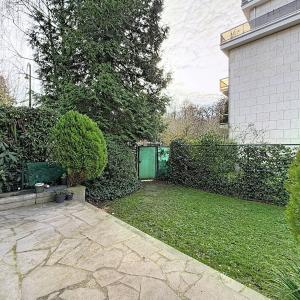 Bois de la Cambre / Roosevelt : Rez-de-chaussée avec jardin