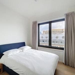 Quartier Européen: Beau penthouse 2ch + terrasse + parking