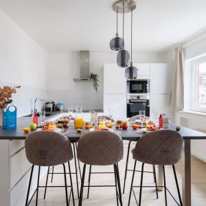 Cinquantenaire: bel appartement rénové 127m² terr, pk