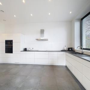 Châtelain/Stéphanie : Appartement meublé 3 chambres 