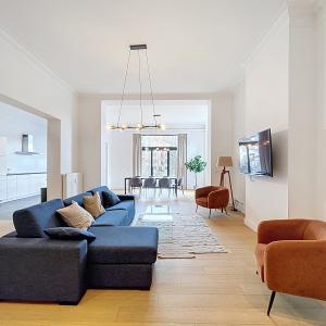 Châtelain/Stéphanie : Appartement meublé 3 chambres 