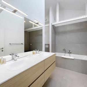 Châtelain/Stéphanie : Duplex meublé 3 chambres et terrasses