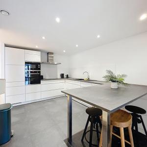 Châtelain/Stéphanie : Duplex meublé 3 chambres et terrasses