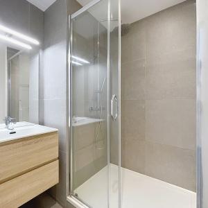 Châtelain/Stéphanie : Triplex meublé 3 chambres avec jardin 