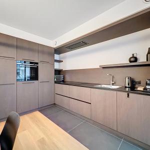 Montgomery/Cinquantenaire: Somptueux appartement meublé neuf