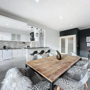 Château de Walzin : appartement meublé 3chambres + terrasses