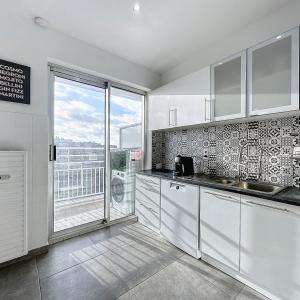 Château de Walzin : appartement meublé 3chambres + terrasses