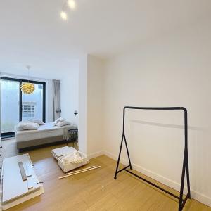 Châtelain/Stéphanie : Triplex meublé 3 chambres avec jardin 