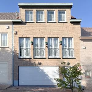 Splendide maison: jardin sud, double garage, prof. libérale