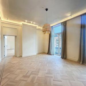 Sablon : Superbe appartement 2 chambres entièrement neuf