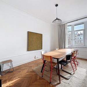 Boulevard Waterloo : Bel appartement meublé de 2 chambres