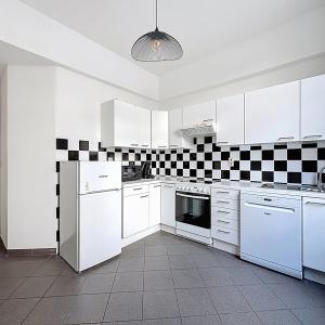 Boulevard Waterloo : Bel appartement meublé de 2 chambres