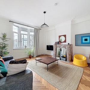 Boulevard Waterloo : Bel appartement meublé de 2 chambres