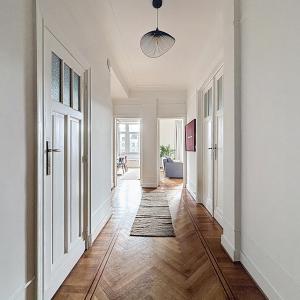 Boulevard Waterloo : Bel appartement meublé de 2 chambres