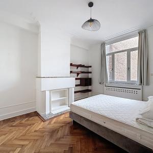 Boulevard Waterloo : Bel appartement meublé de 2 chambres