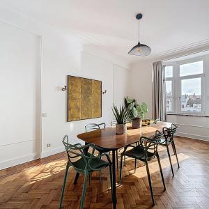 Boulevard Waterloo : Bel appartement meublé de 2 chambres