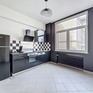 Boulevard Waterloo : Bel appartement meublé de 2 chambres
