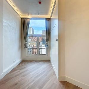 Sablon : Superbe appartement 3 chambres entièrement neuf