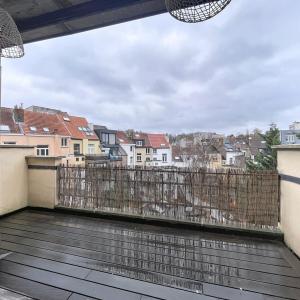 Parvis Saint-Pierre: duplex 2 chambres, terrasse et garage