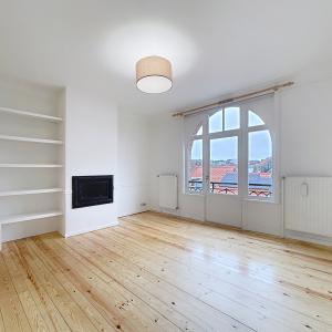 Parvis Saint-Pierre: duplex 2 chambres, terrasse et garage