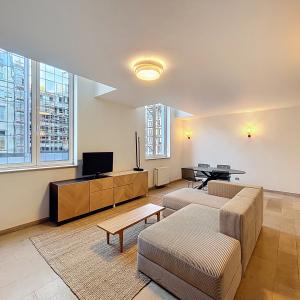 Quartier Européen - Magnifique duplex meublé 2 chambres