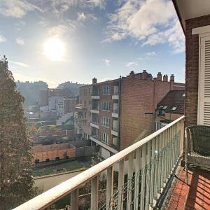 Cavell : Bel appartement meublé 2 chambres 