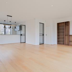 Lumineuse villa contemporaine ± 240m² avec jardin et garage