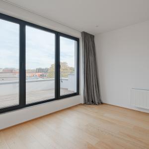 Lumineuse villa contemporaine ± 240m² avec jardin et garage