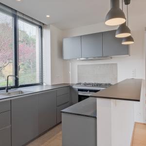 Lumineuse villa contemporaine ± 240m² avec jardin et garage