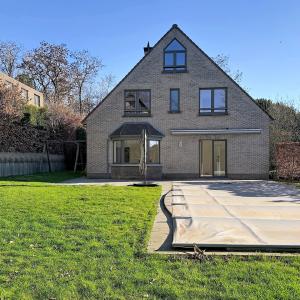 Dieweg : Maison 3 façades + piscine extérieure chauffée