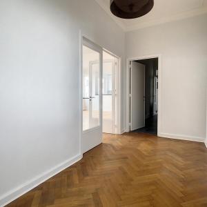 Guy d'Arezzo : Superbe appartement entièrement rénové