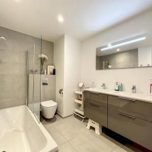 Cambre 33 : Sublime appartement 2 chambres + terrasses