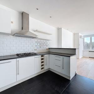 Pl. Vanderkindere : Lumineux triplex penthouse + terrasse