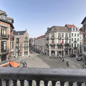 Sablon : Superbe appartement 3 chambres entièrement rénové